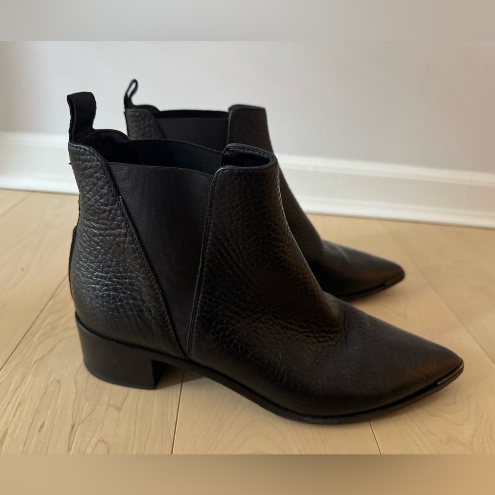 Acne Studio Jensen Black Pebbled Leather Pointed Toe Chelsea Boot, size 40